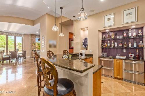 22843 54th St, Phoenix AZ  85054-7199 exterior