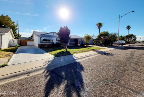 3039 Bloomfield Rd, Phoenix AZ  85032-7106 exterior