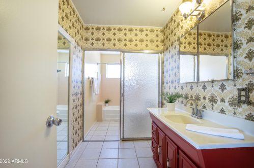 3122 Cholla St, Phoenix AZ 85029-3142 exterior