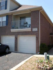 8424 Grand Trevi Dr, Louisville KY  40228-4212 exterior