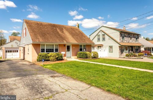 113 Childs St, West Deptford, NJ 08096-1536