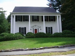 38 Vista Ave, Newton, MA 02466-2811
