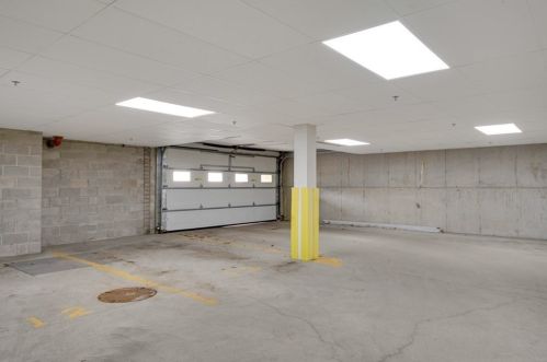 1110 Great Plain Ave, Needham MA 02492-2346 exterior