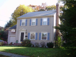 40 Hinckley Rd, Newton, MA 02468-1724