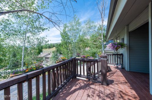 8772 Daybreaker Dr, Park City UT 84098-5881 exterior