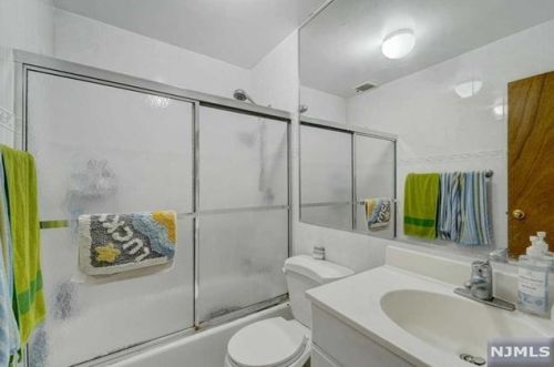 118 Sussex St, East Newark NJ 07029-2122 exterior