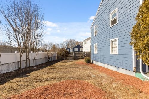 93 Guilford Rd, Milton, MA 02186-4310