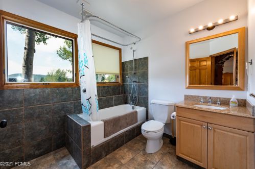 8772 Daybreaker Dr, Park City UT 84098-5881 exterior