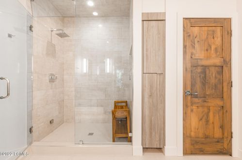 4928 Silver Spg, Park City UT 84098-6042 exterior