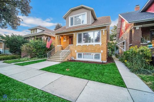 1428 Home Ave, Forest View, IL 60402-1240