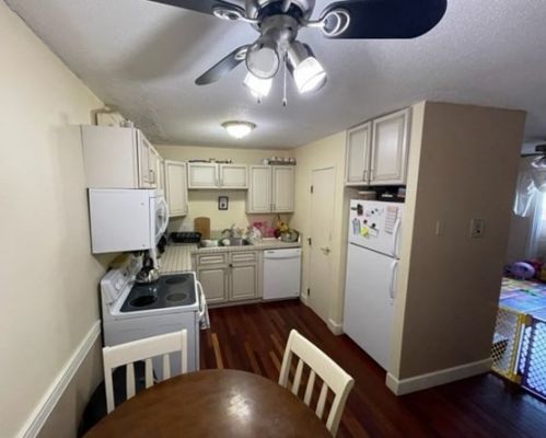 15 Chapel Hill Dr, Plymouth, MA 02360-6040