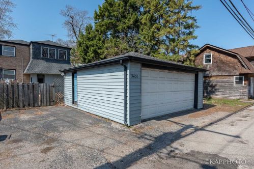 3431 Oak Park Ave, Forest View IL  60402-3619 exterior