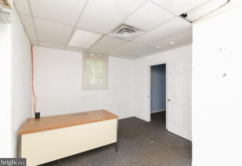 665 Broad St, West Deptford NJ 08096-1055 exterior