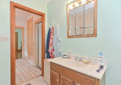 62 Paris St, Everett MA 02149-4409 exterior