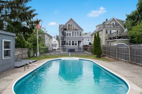 36 Lambert Ave, Chelsea MA 02150-1304 exterior