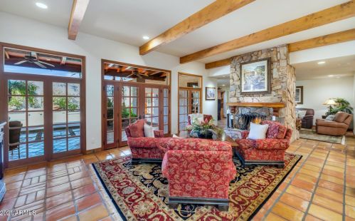 9416 47 St, Phoenix AZ 85028-5204 exterior