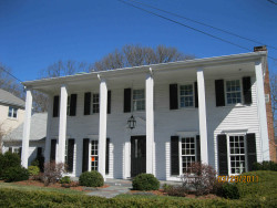 71 Kenilworth St, Newton, MA 02458-2705