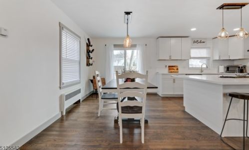 13 Fairview Dr, East Hanover NJ  07936-3506 exterior