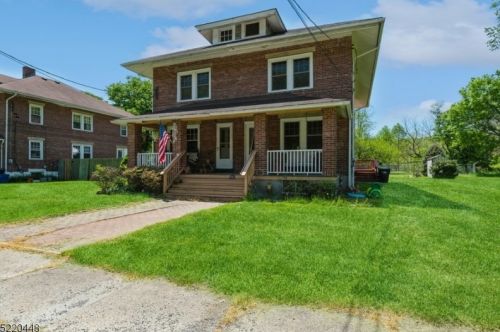 208 Delaware Ave, Milford, NJ 08848-1935