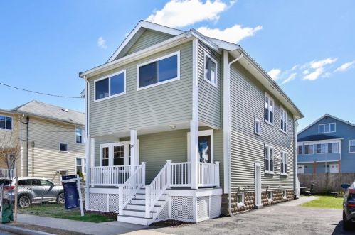 28 Dartmouth St, Arlington, MA 02474-3413
