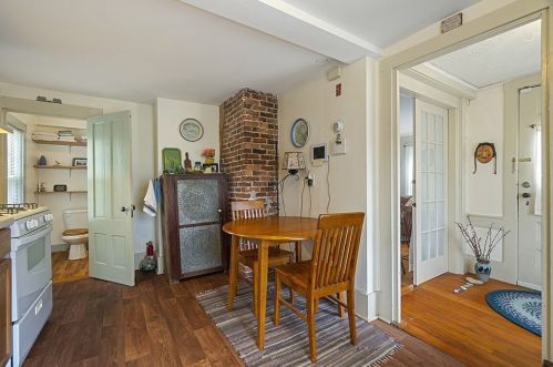 87 Gardner St, Groveland MA 01834-1141 exterior