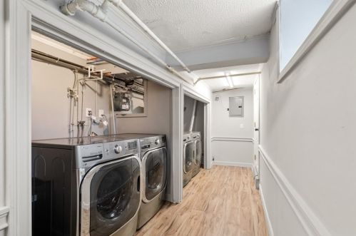 542 Eliot St, Milton MA 02186-1636 exterior