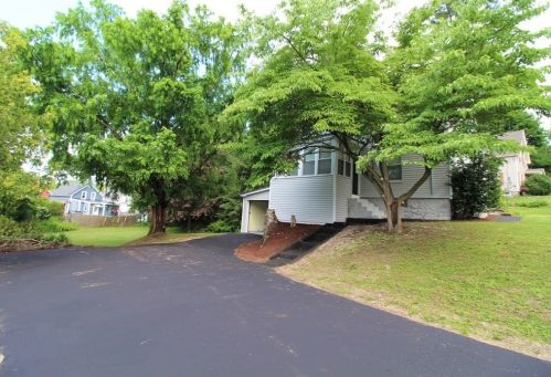 38 Hamblett Ave, Dracut MA  01826-4717 exterior