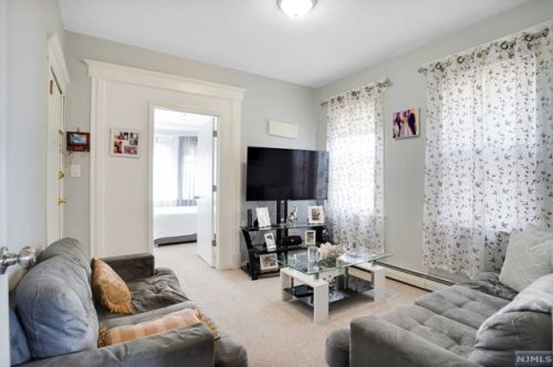 181 Windsor St, Kearny NJ 07032-2132 exterior