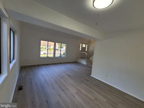 15 Edgeview Ln, Erial NJ 08081-1918 exterior