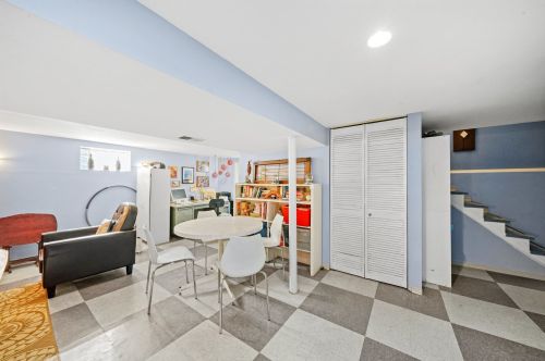 2738 Oak Park Ave, Forest View IL 60402-2535 exterior