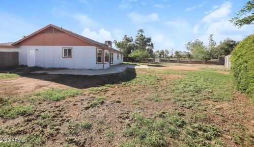 3454 Charleston Ave, Phoenix AZ  85032-1215 exterior