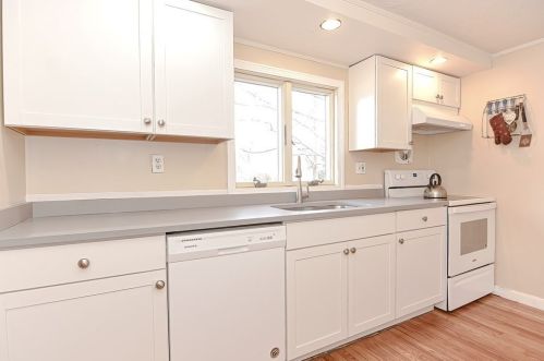 467 Washington St, Hingham MA 02061-2060 exterior