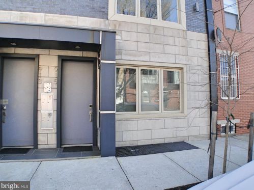 915 16th St, Philadelphia, PA 19146-2142