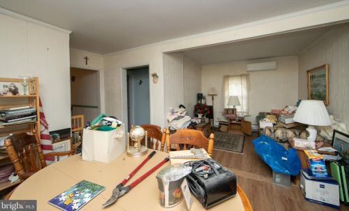 1909 Pt Pleasant Ave, West Deptford NJ 08096-4325 exterior