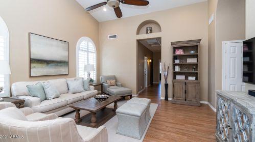 14057 33 St, Phoenix AZ 85032-7201 exterior