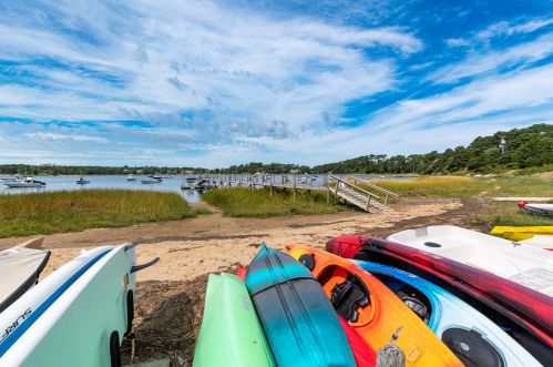 48 Strong Is Rd, Chatham MA 02633-1435 exterior