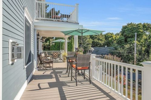 12 Baker Ave, Beverly MA 01915-3504 exterior