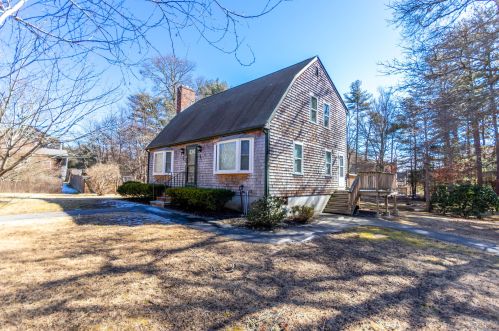 3 Dinahs Way, Wareham MA 02571-1463 exterior