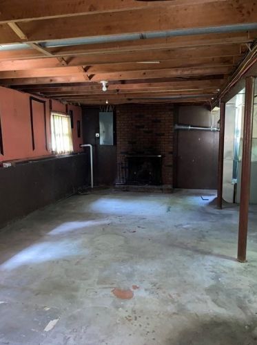 85 Leaf Ln, East Bridgewater MA 02333-1615 exterior