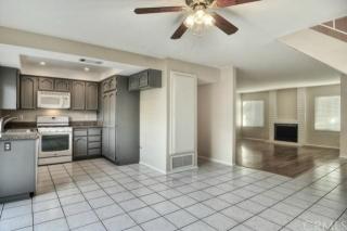 4 Locust, Irvine CA  92604-3136 exterior