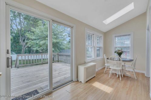 39 Brown Pl, Tinton Falls NJ  07701-2206 exterior