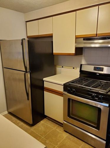 1376 Keys Lake Dr, Atlanta GA  30319-4106 exterior