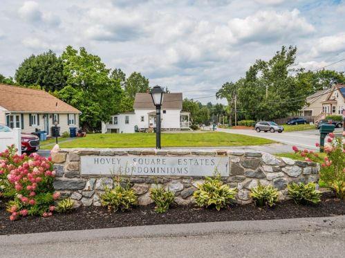 36 Tobey Rd, Dracut MA 01826-4924 exterior