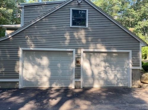 8 Tucker Rd, Norfolk, MA 02056-1332