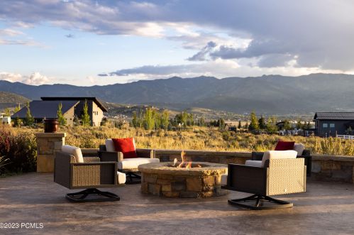 8449 Silver Crk Rd, Park City UT exterior