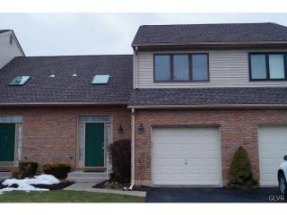 3263 Oakland Square Dr, Bethlehem PA  18020-1292 exterior