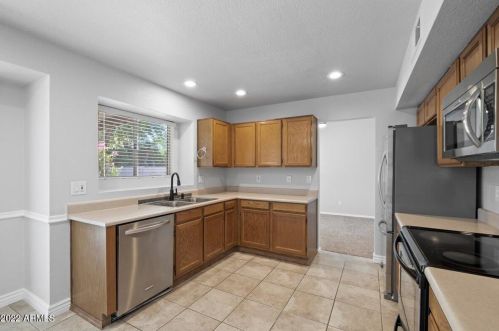 19615 36 St, Phoenix AZ 85050-3945 exterior