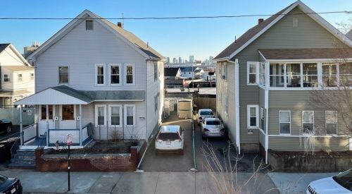 11 Cannell Pl, Everett MA 02149-4629 exterior