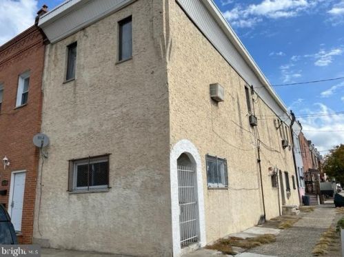 2141 5th St, Philadelphia, PA 19122-1411