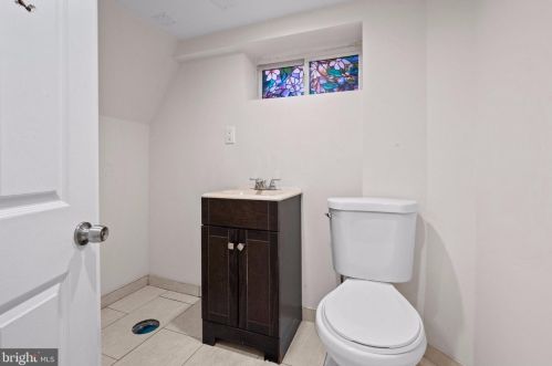 126 Carpenter St, Belleville NJ 07109-1456 exterior